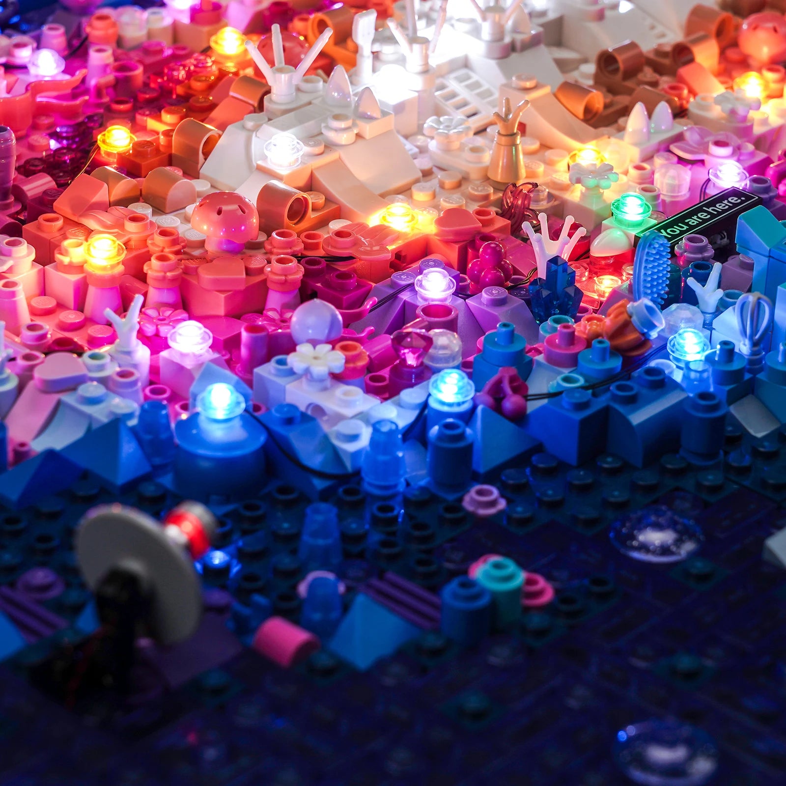 The Lazishi LED Light 31212 Set is suitable for The Milky Way Galaxy building blocks (including lighting accessories only)